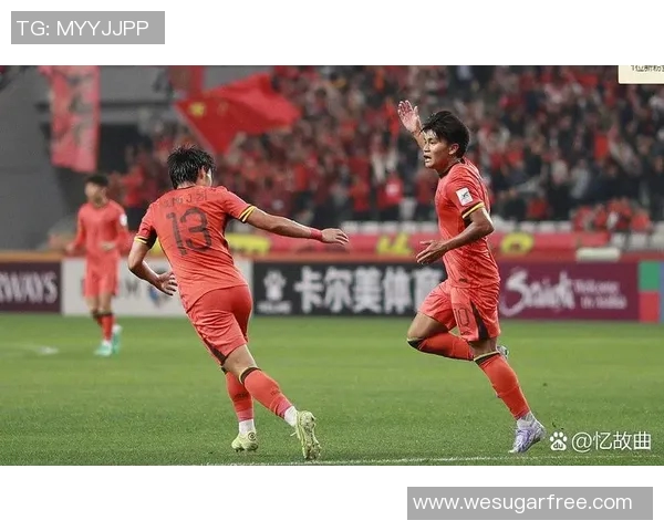 上海足球队在足球耐力排行榜中荣获第三名展现强大实力与潜力 上海足球队在足球耐力排行榜中荣获第三名展现强大实力与潜力