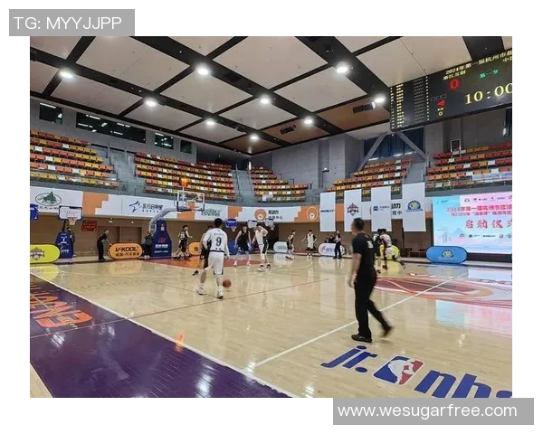 杭州篮球队在篮球意识排行榜中荣登第六名展现团队实力与潜力 杭州篮球队在篮球意识排行榜中荣登第六名展现团队实力与潜力